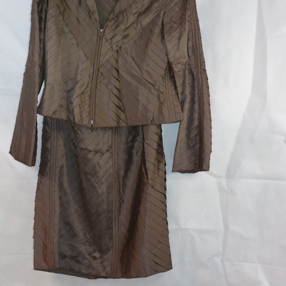 Pleated Jacket/Skirt Set SZ L Style Midnight Velvet - Picture 10 of 10